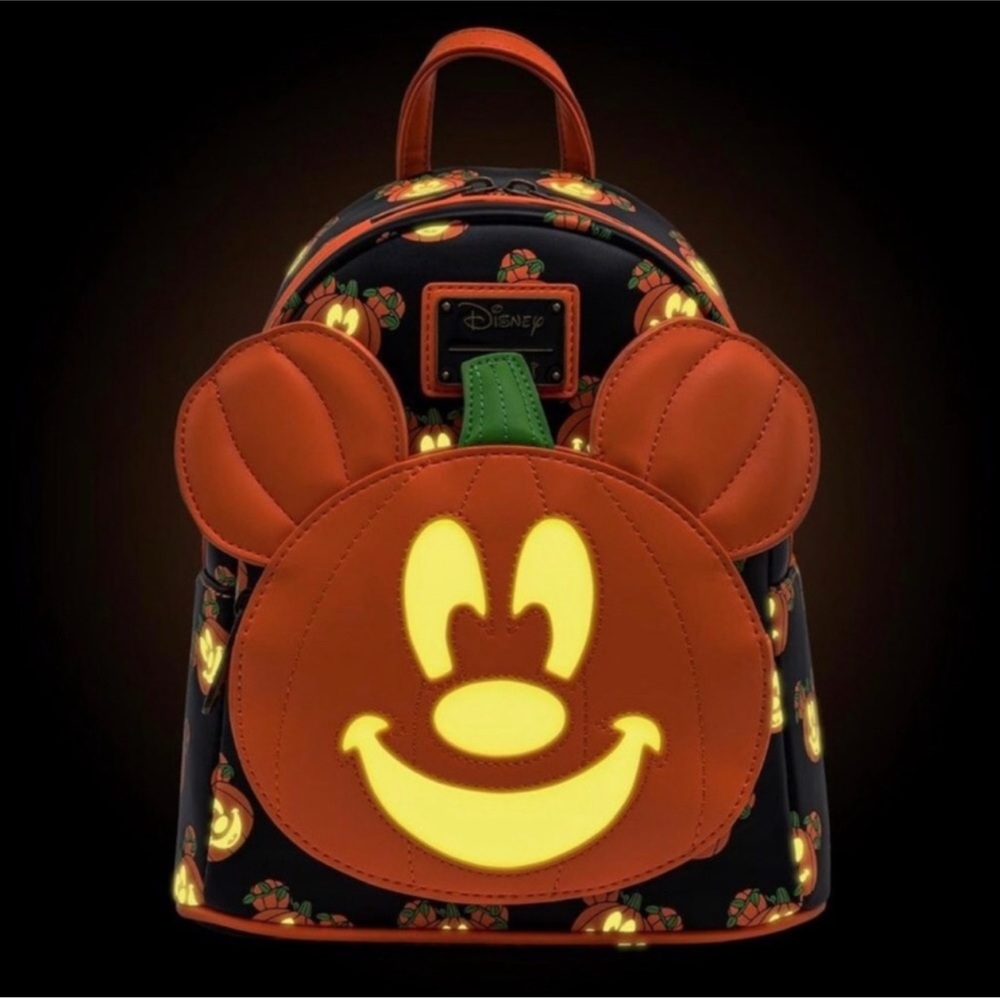 Loungefly Disney MICK-O-LANTERN Backpack Glow in the dark